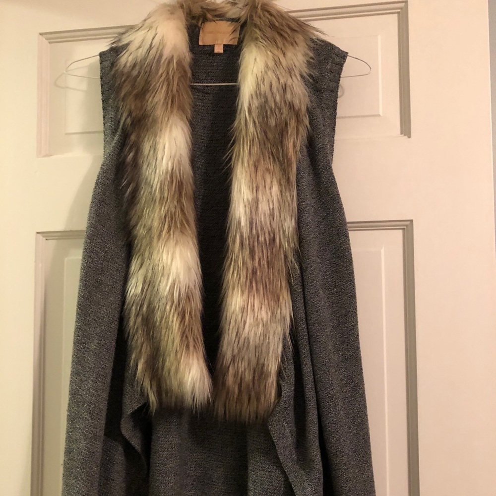Skies are Blue faux fur vest